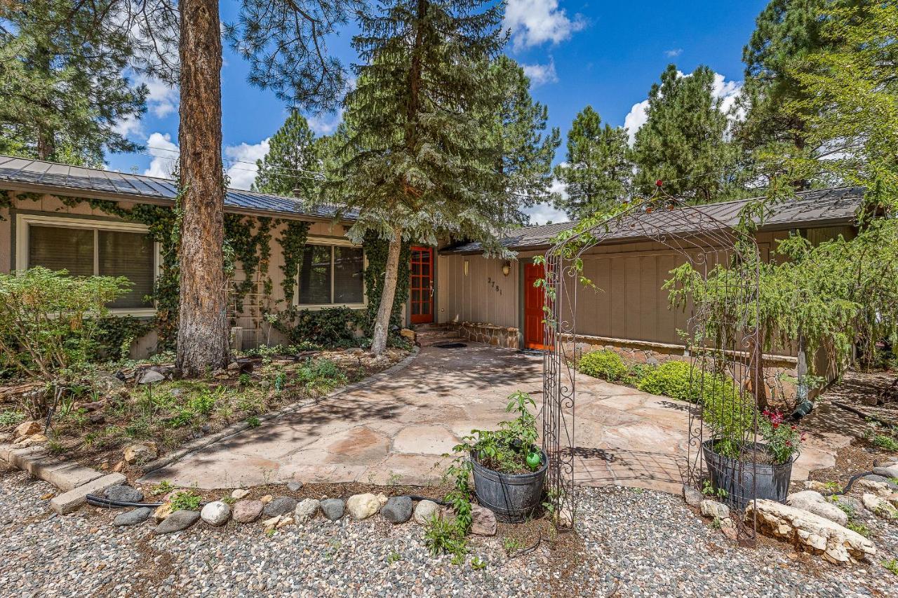 Captivating Continental Country Club Retreat With 4 Bdr And Spacious Deck! Flagstaff Extérieur photo