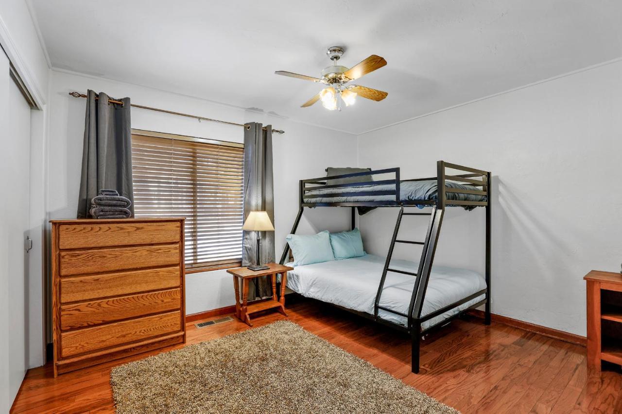 Captivating Continental Country Club Retreat With 4 Bdr And Spacious Deck! Flagstaff Extérieur photo
